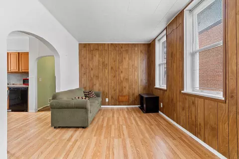 Living - 323 5th St, Algoma, WI 54201 photo 2 of 5