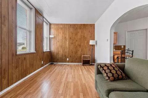 Living - 323 5th St, Algoma, WI 54201 photo 3 of 5