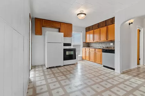 Kitchen - 323 5th St, Algoma, WI 54201 photo 2 of 4