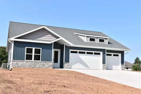 3208 Eclipse Dr, Green Bay, WI 54311