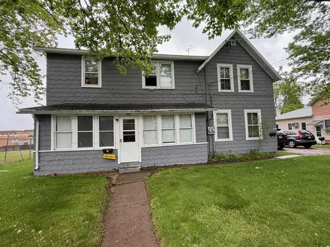107 Hemlock St, Clintonville, WI 54929
