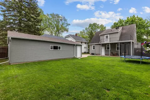Exterior - 208 W Parkway Blvd, Appleton, WI 54911 photo 3 of 8