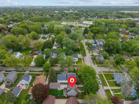 View/Area - 208 W Parkway Blvd, Appleton, WI 54911 photo 4 of 7