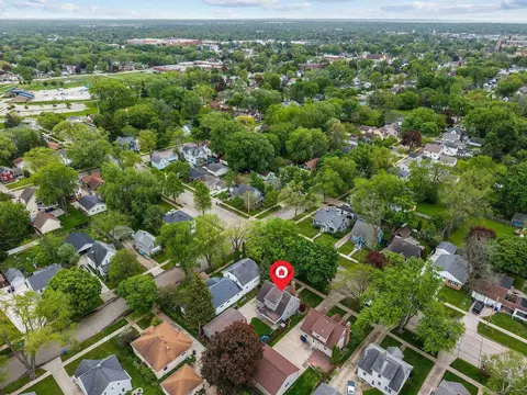 View/Area - 208 W Parkway Blvd, Appleton, WI 54911 photo 5 of 7