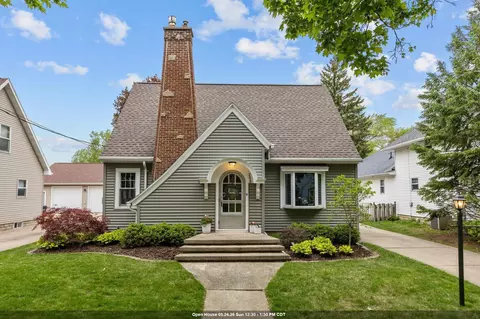 208 W Parkway Blvd, Appleton, WI 54911