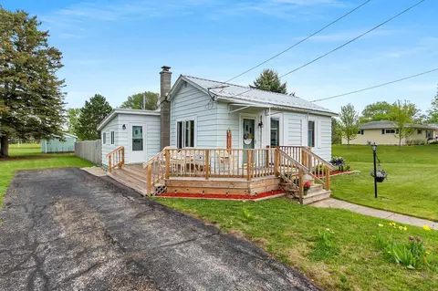 1022 Mcdonald St, Oconto, WI 54153