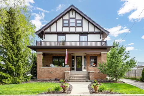 823 Washington Ave, Oshkosh, WI 54901