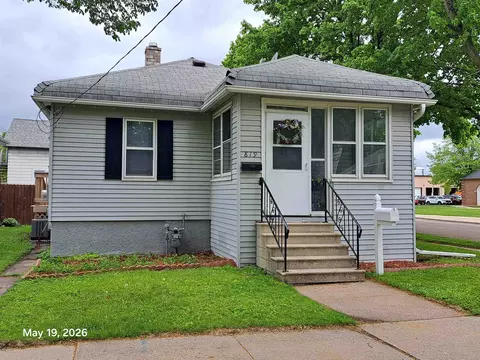 819 Harrison St, Green Bay, WI 54303