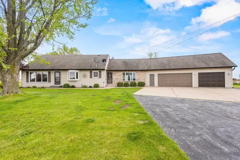5184 Finger Rd, Green Bay, WI 54311