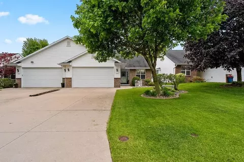 Exterior - 5529 W Brookview Dr, Appleton, WI 54913 photo 7 of 7