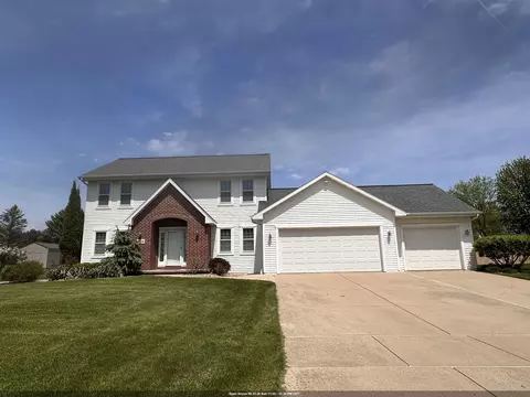 2704 Brookview Dr, Green Bay, WI 54313