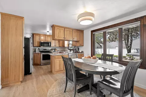 Dining - 910 Park St, Wrightstown, WI 54180 photo 1 of 2