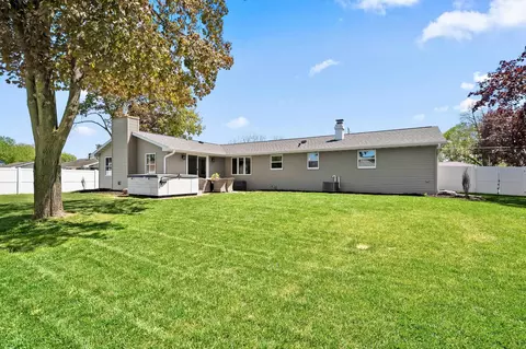 Exterior - 910 Park St, Wrightstown, WI 54180 photo 4 of 6