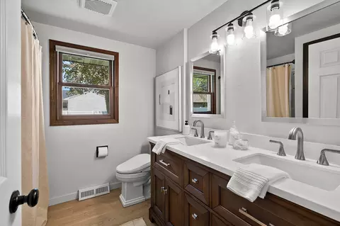 Bath - 910 Park St, Wrightstown, WI 54180 photo 1 of 2