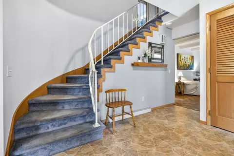 Entry Way - 2615 N Union St, Appleton, WI 54911 photo 3 of 5