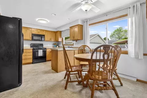 Dining - 2615 N Union St, Appleton, WI 54911 photo 3 of 3