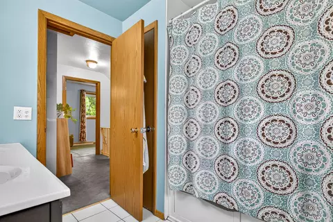Bath - 2615 N Union St, Appleton, WI 54911 photo 5 of 5