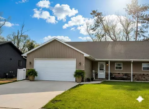 2125 Abbey Rd, New London, WI 54961