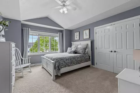 Bedroom - 4916 N Silentwind Way, Appleton, WI 54913 photo 3 of 8