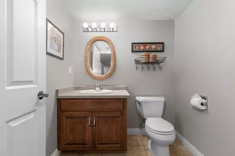 Bath - 4916 N Silentwind Way, Appleton, WI 54913 photo 9 of 9