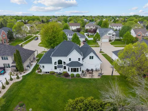View/Area - 4916 N Silentwind Way, Appleton, WI 54913 photo 9 of 10