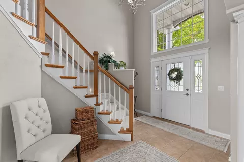 Entry Way - 4916 N Silentwind Way, Appleton, WI 54913 photo 6 of 9