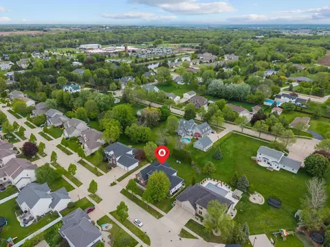 View/Area - 4916 N Silentwind Way, Appleton, WI 54913 photo 4 of 10
