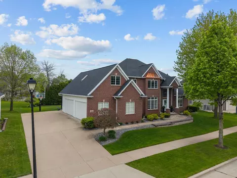 View/Area - 4916 N Silentwind Way, Appleton, WI 54913 photo 1 of 10