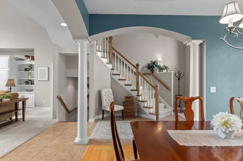 Entry Way - 4916 N Silentwind Way, Appleton, WI 54913 photo 4 of 9