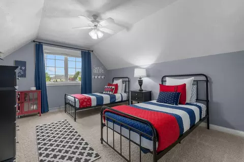 Bedroom - 4916 N Silentwind Way, Appleton, WI 54913 photo 7 of 8