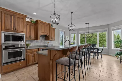 Kitchen - 4916 N Silentwind Way, Appleton, WI 54913 photo 5 of 5