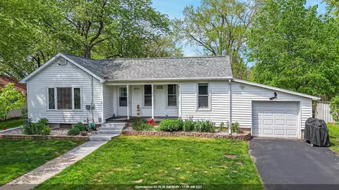 806 Willow St, Winneconne, WI 54986