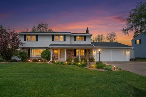 490 Tyrolian Dr, Green Bay, WI 54302