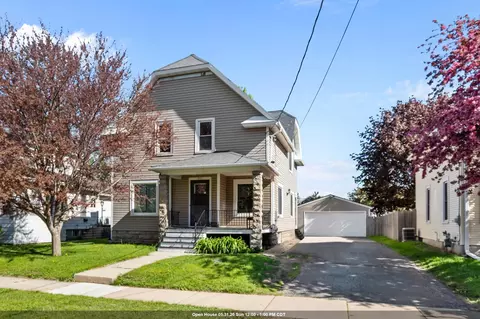 242 W 14th Ave, Oshkosh, WI 54902