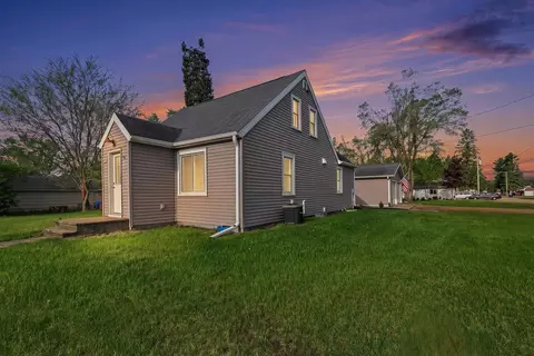 121 Elm St, Plainfield, WI 54966
