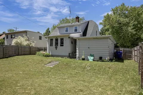 1738 N Erb St, Appleton, WI 54911 photo 3