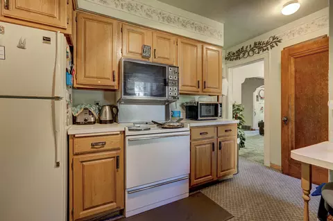 1738 N Erb St, Appleton, WI 54911 photo 8