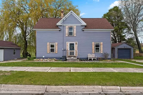 1215 Navarino St, Algoma, WI 54201