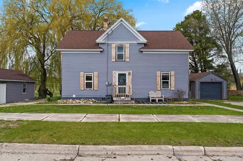 1215 Navarino St, Algoma, WI 54201