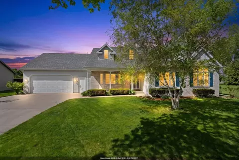 3700 S Hampton Ct, Appleton, WI 54915
