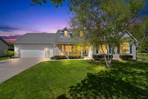 3700 S Hampton Ct, Appleton, WI 54915