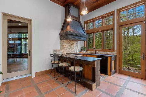 Kitchen - 6830 N Purdy Pkwy, Appleton, WI 54913 photo 6 of 7