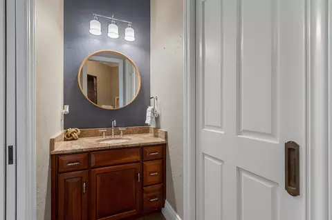 Bath - 6830 N Purdy Pkwy, Appleton, WI 54913 photo 8 of 11