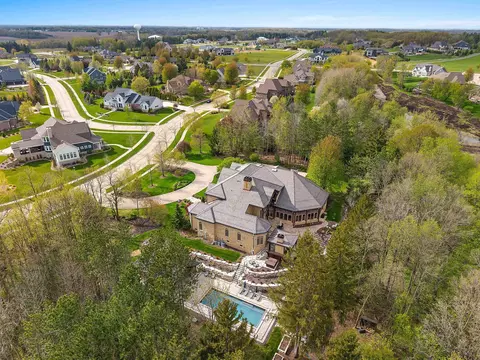 View/Area - 6830 N Purdy Pkwy, Appleton, WI 54913 photo 5 of 6
