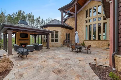 Exterior - 6830 N Purdy Pkwy, Appleton, WI 54913 photo 11 of 22