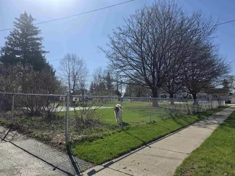 Washington Street, Brillion, WI 54110