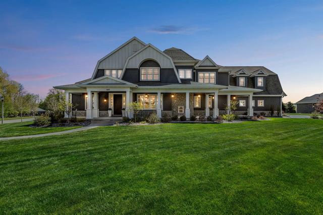 2427 E Highpond Xing, Appleton, WI 54913 | MLS# 50325966 | 88 Photos ...
