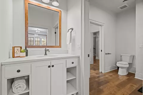 Bath - 2427 E Highpond Xing, Appleton, WI 54913 photo 10 of 10