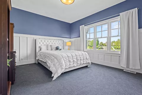 Bedroom - 2427 E Highpond Xing, Appleton, WI 54913 photo 2 of 6