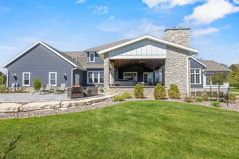 Exterior - 2427 E Highpond Xing, Appleton, WI 54913 photo 11 of 12